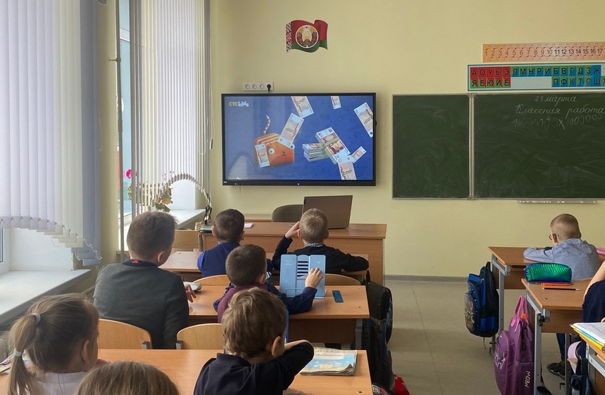 Просмотр анимационных видеороликов Мошеничество с платёжными карточками